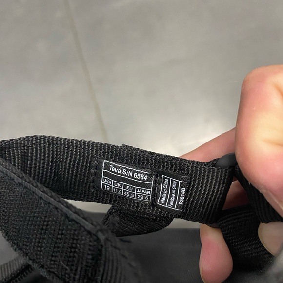 Men’s Teva Black Torin Outdoor Hiking Water Sandals Adjustable Strap Size 12 - Picture 6 of 7